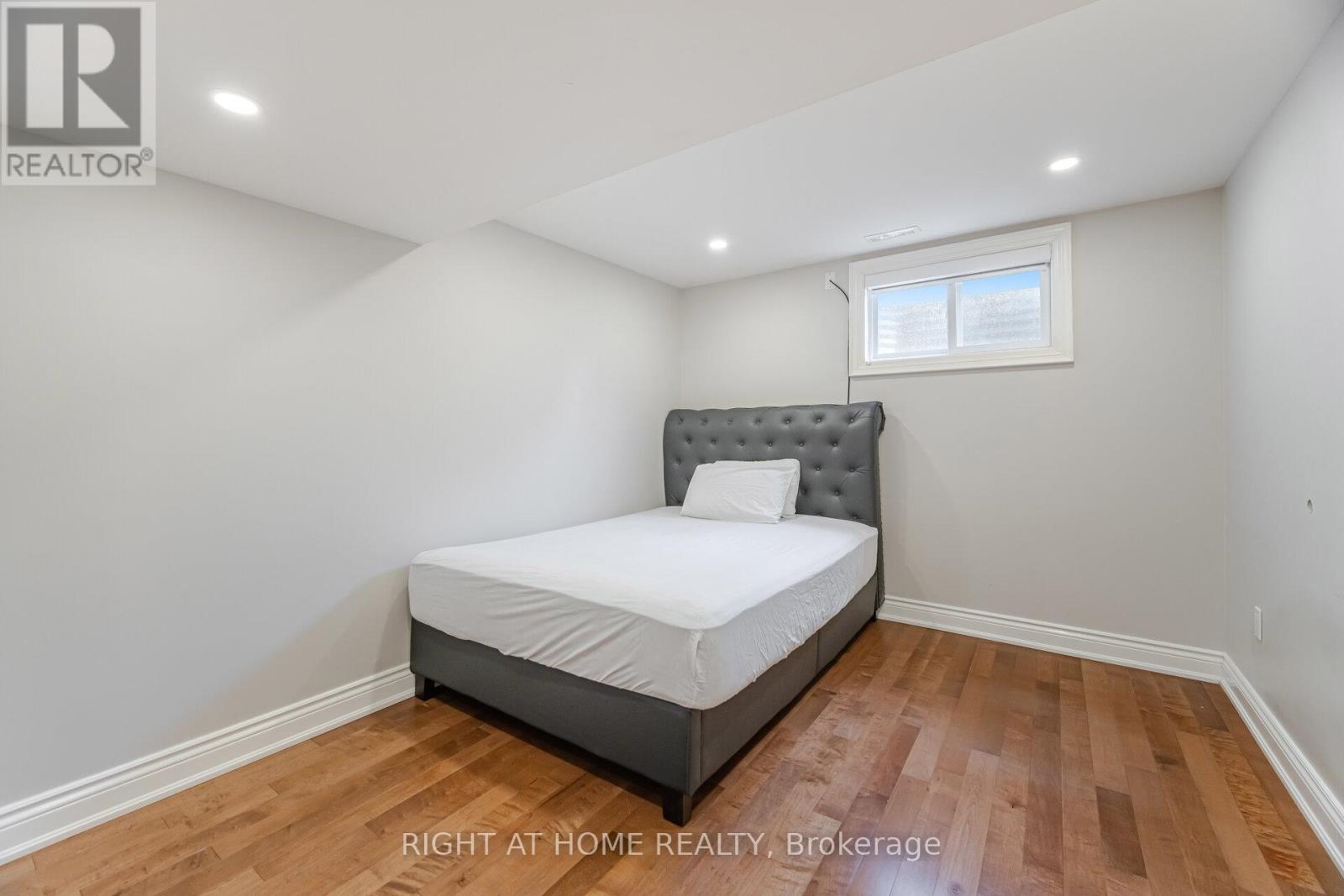 2579 Kenna Court, Mississauga (Sheridan), Ontario  L5K 2K4 - Photo 45 - W12226367