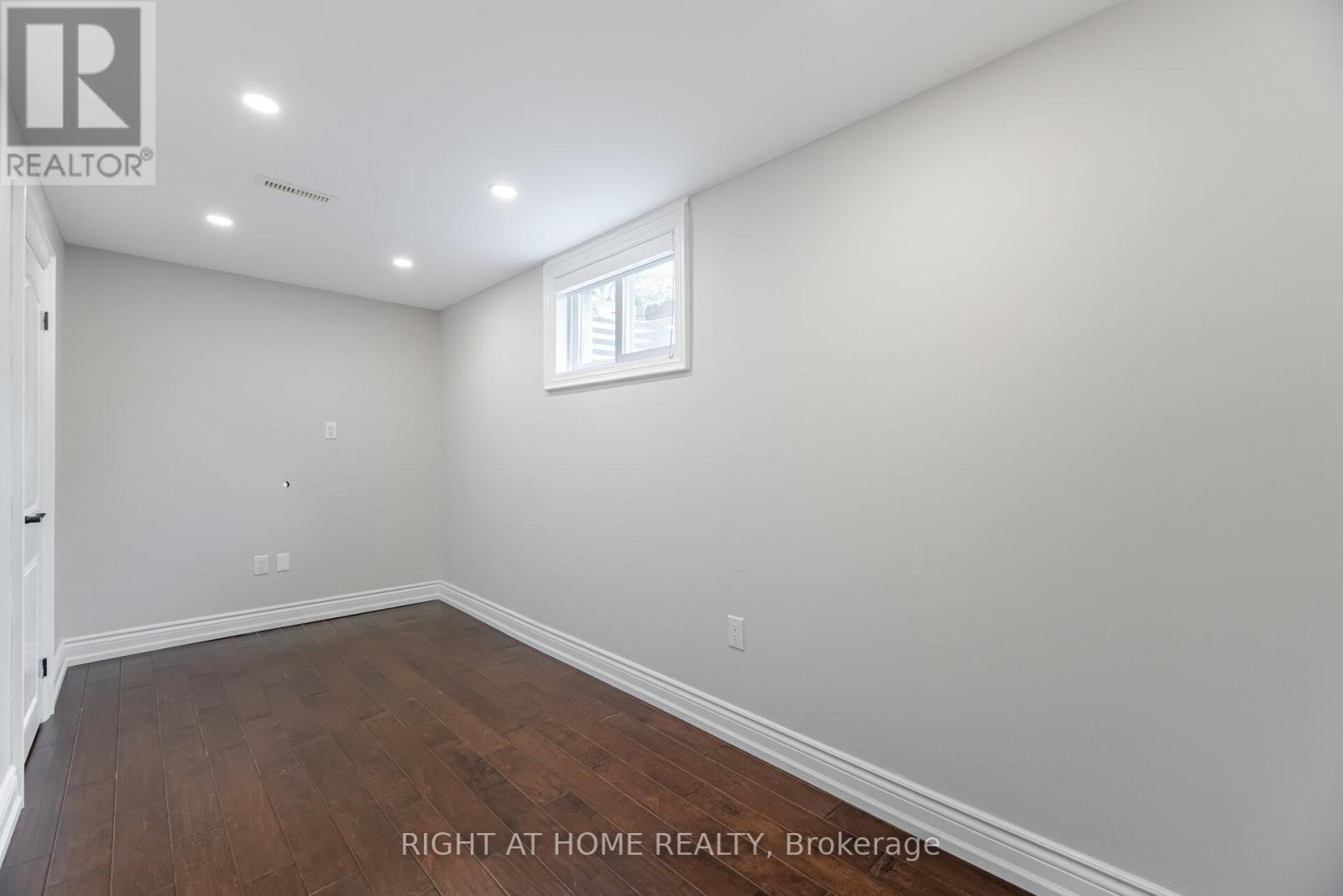 2579 Kenna Court, Mississauga (Sheridan), Ontario  L5K 2K4 - Photo 46 - W12226367