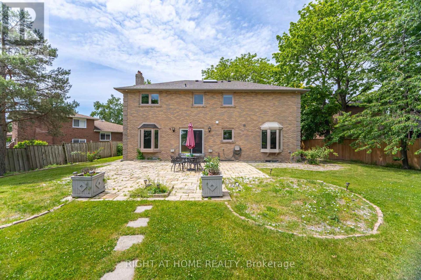 2579 Kenna Court, Mississauga (Sheridan), Ontario  L5K 2K4 - Photo 49 - W12226367