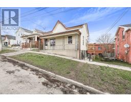 82 MARLBOROUGH STREET, Brantford, Ontario