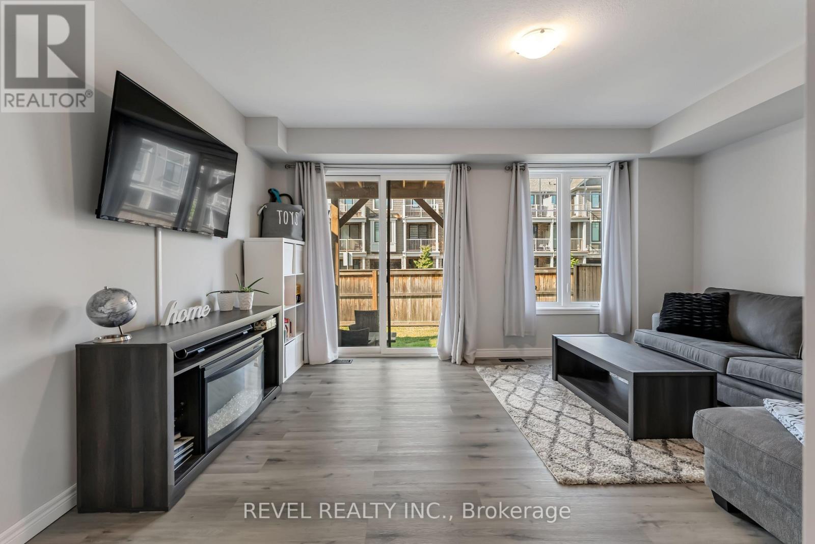 Property at 31 - 288 GLOVER ROAD image 4