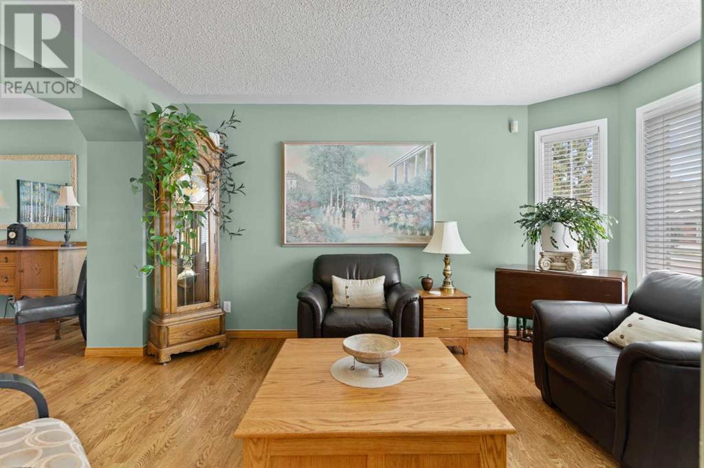 Property at 103 Diamond Court SE image 5