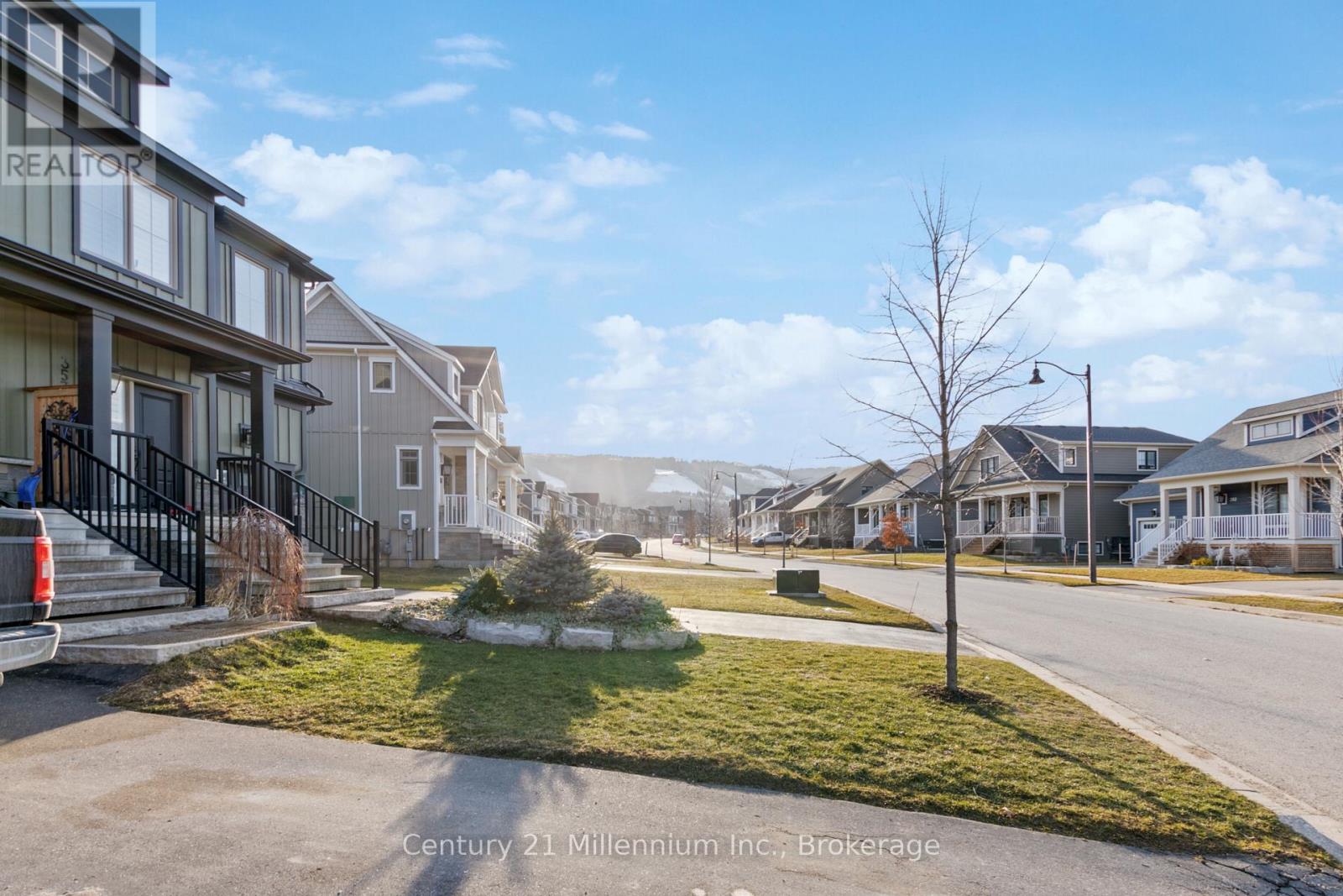 Property at 359 YELLOW BIRCH CRESCENT image 2
