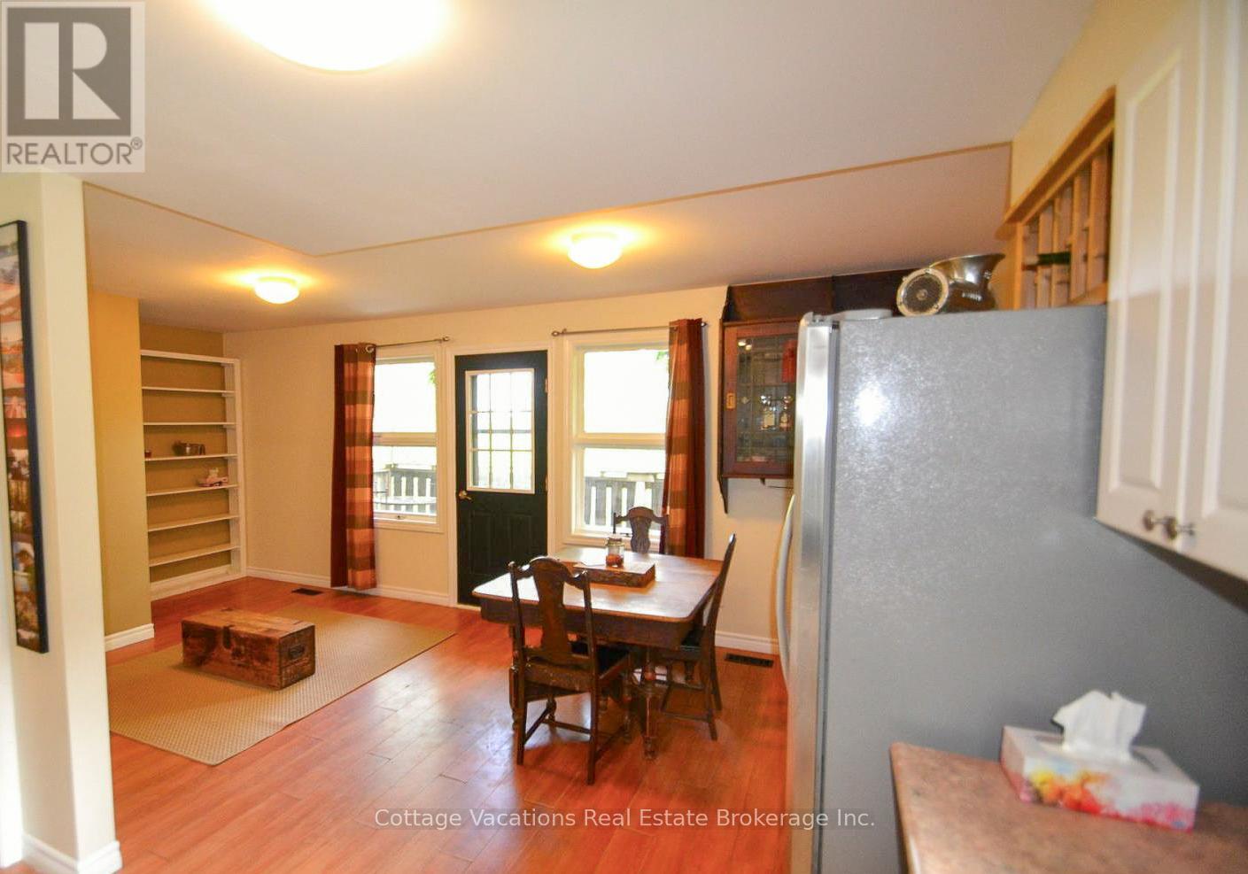 527 Aspdin Road, Huntsville, Ontario  P1H 1Y4 - Photo 20 - X12161627