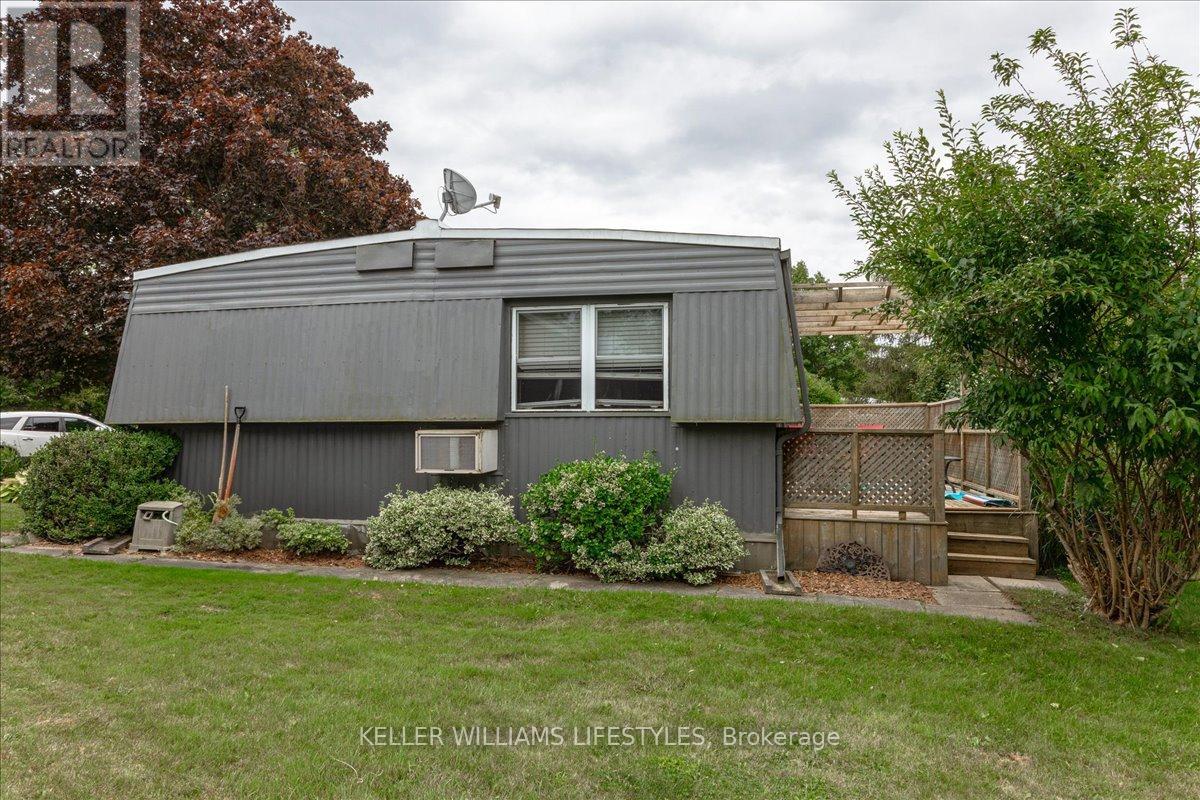 244 Southwind Court, South Huron, Ontario  N0M 1T0 - Photo 26 - X12112055