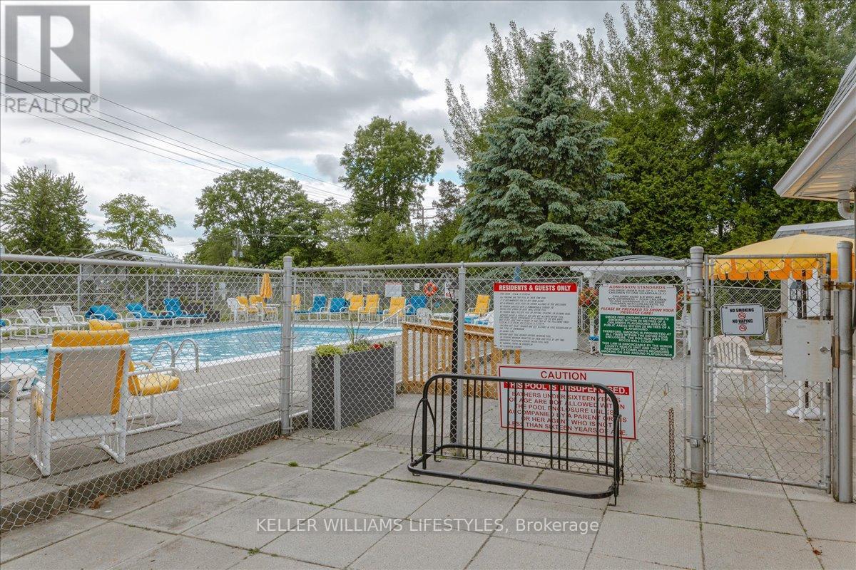 244 Southwind Court, South Huron, Ontario  N0M 1T0 - Photo 35 - X12112055