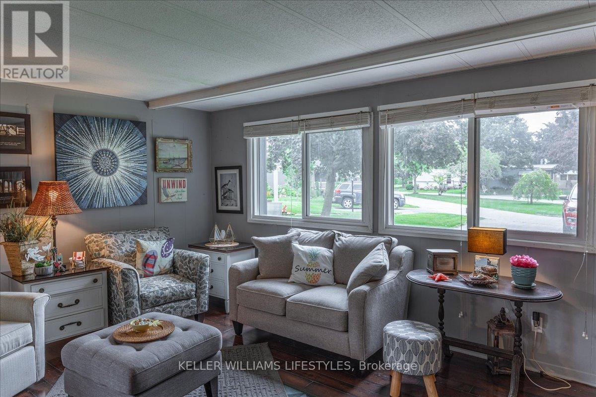 244 Southwind Court, South Huron, Ontario  N0M 1T0 - Photo 9 - X12112055