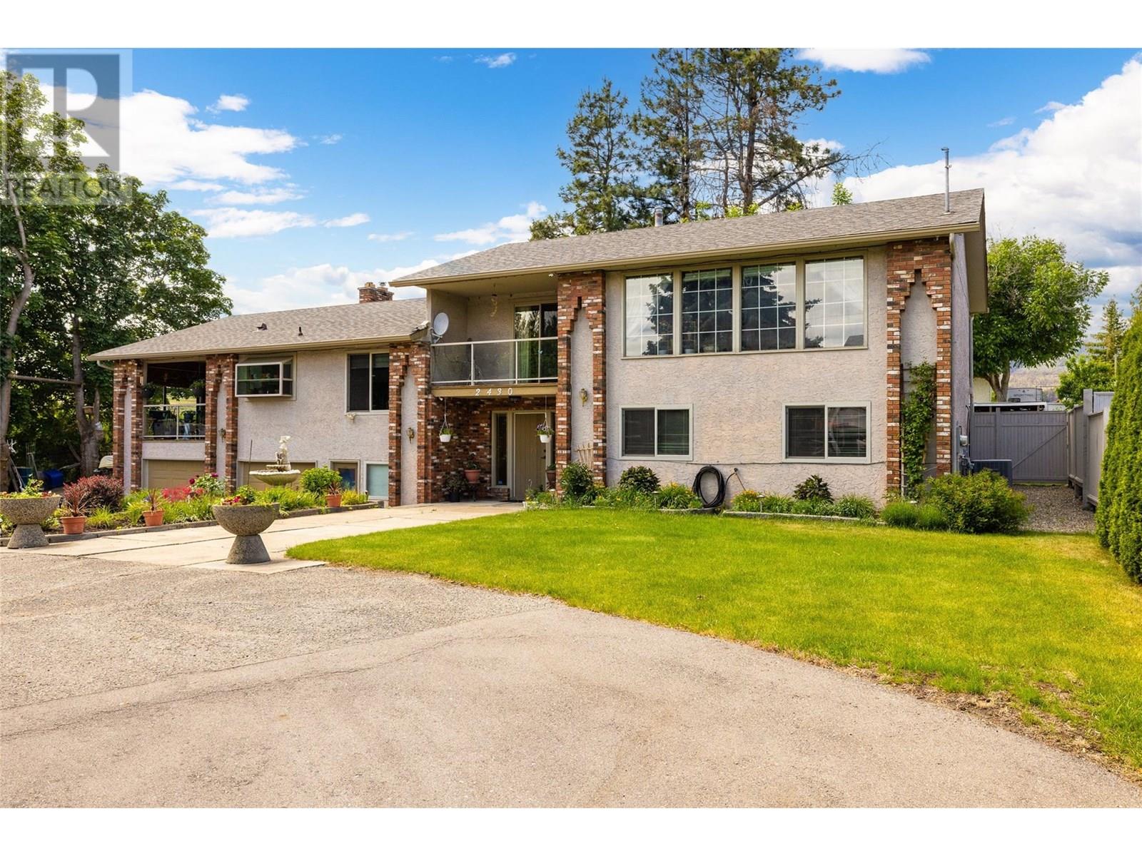 2430 CRESTVIEW Road West Kelowna Photo 2 2430 CRESTVIEW Road West Kelowna Photo 2