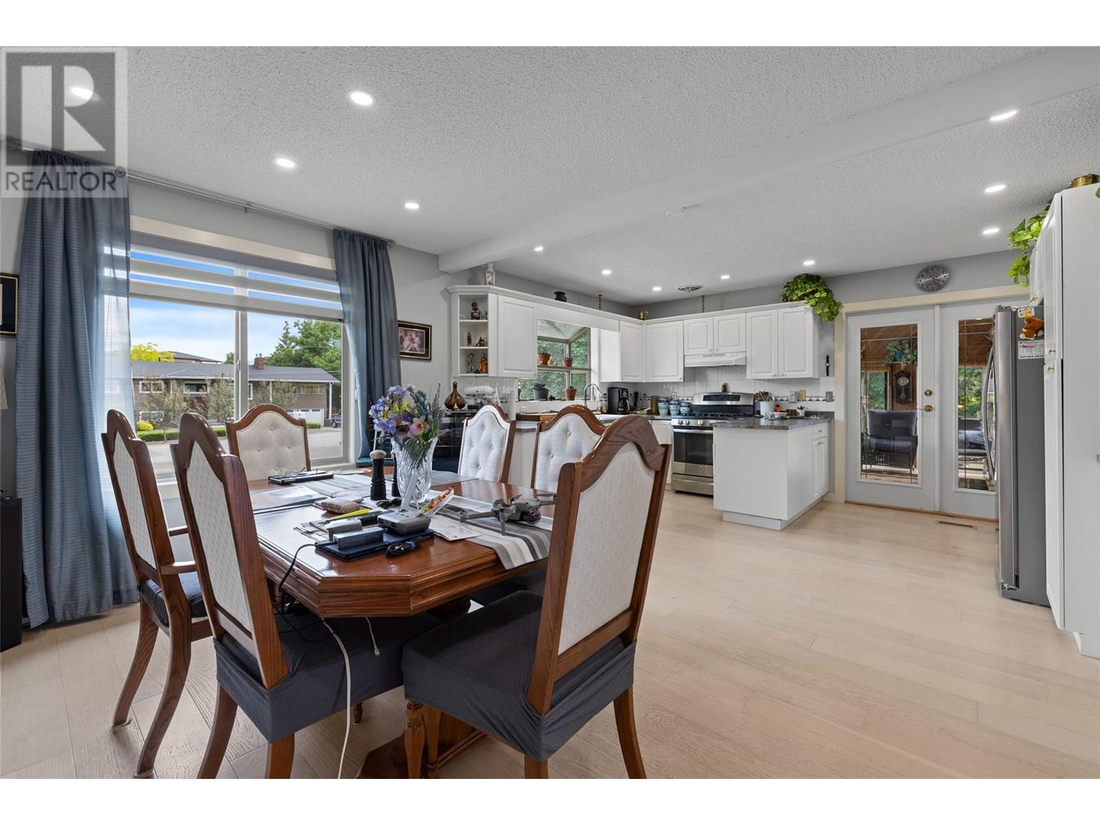 2430 CRESTVIEW Road West Kelowna Photo 6 2430 CRESTVIEW Road West Kelowna Photo 6