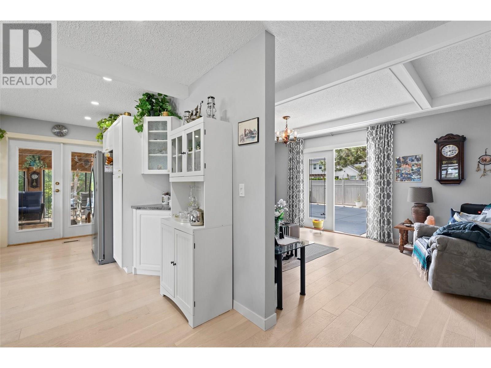 2430 CRESTVIEW Road West Kelowna Photo 16 2430 CRESTVIEW Road West Kelowna Photo 16