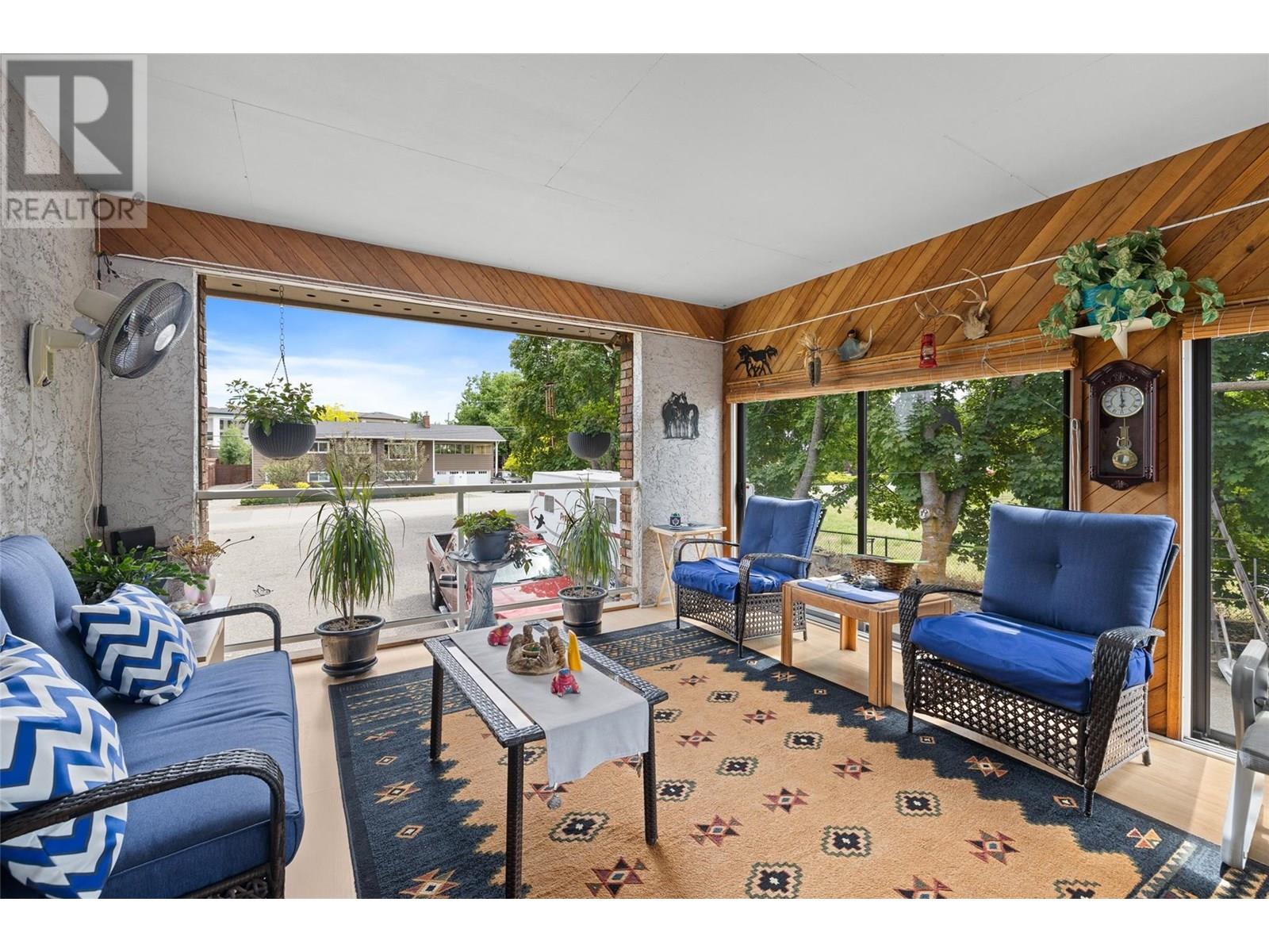 2430 CRESTVIEW Road West Kelowna Photo 13 2430 CRESTVIEW Road West Kelowna Photo 13