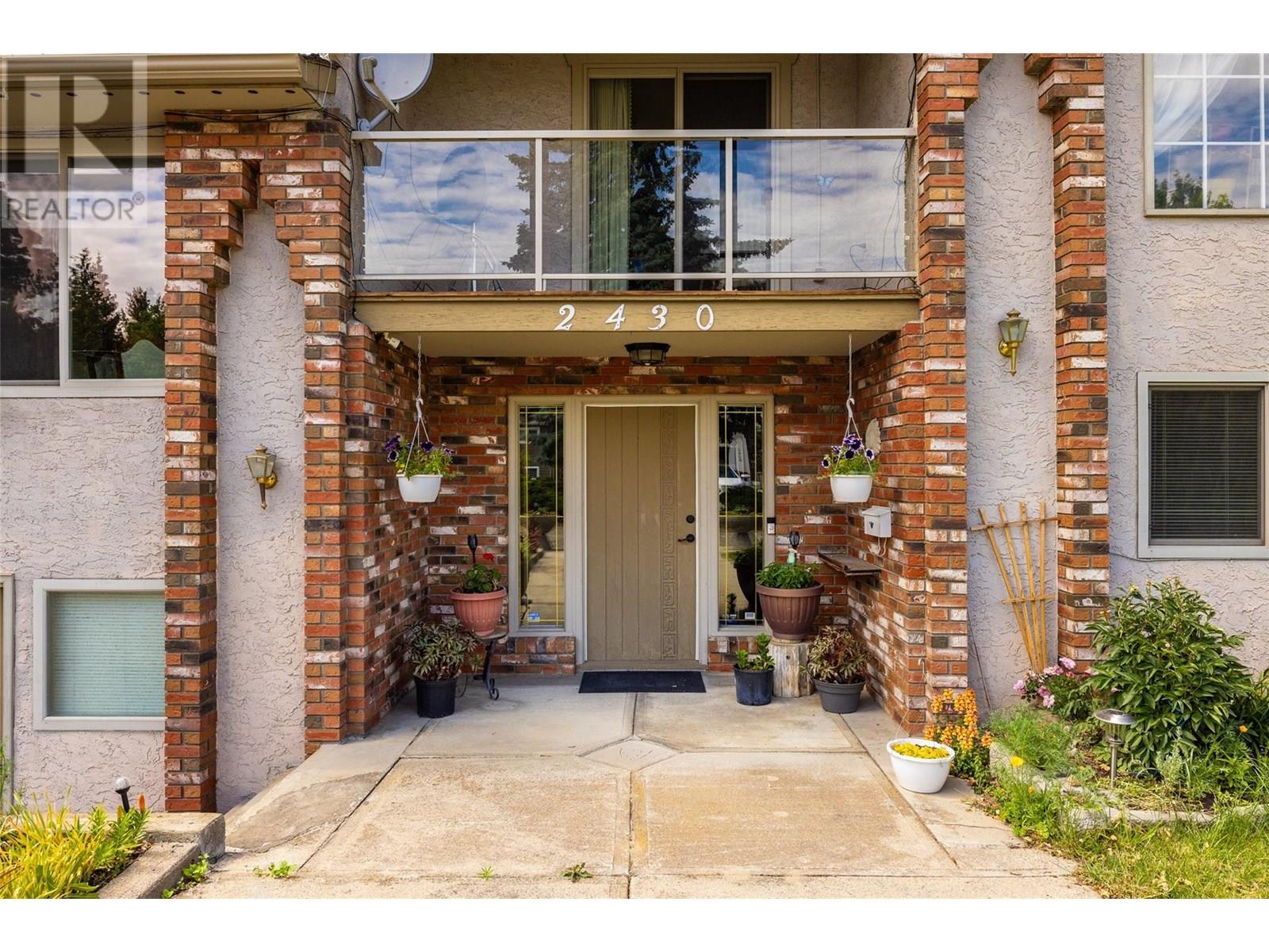 2430 CRESTVIEW Road West Kelowna Photo 3 2430 CRESTVIEW Road West Kelowna Photo 3