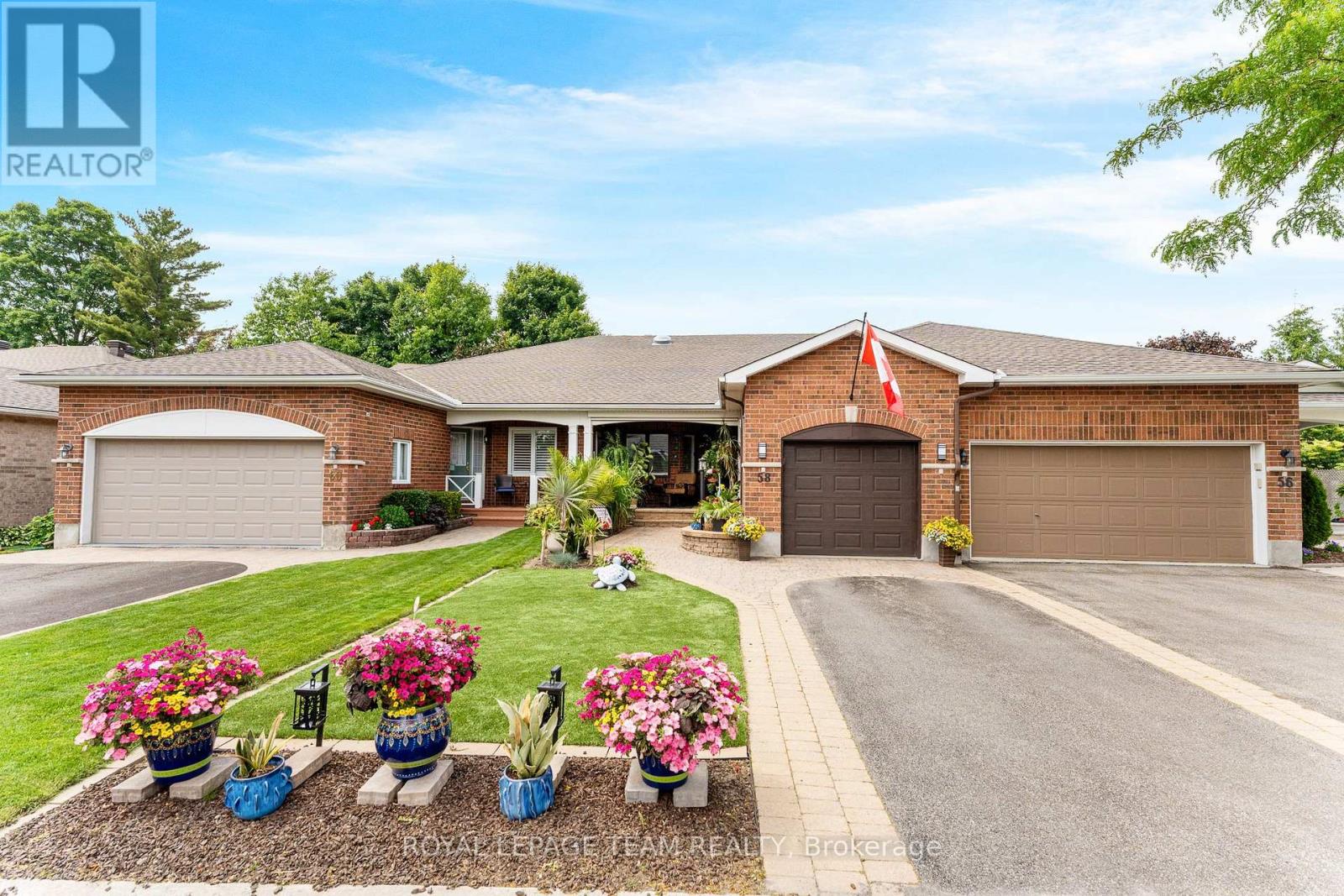 Property at 58 NIGHTHAWK CRESCENT image 3
