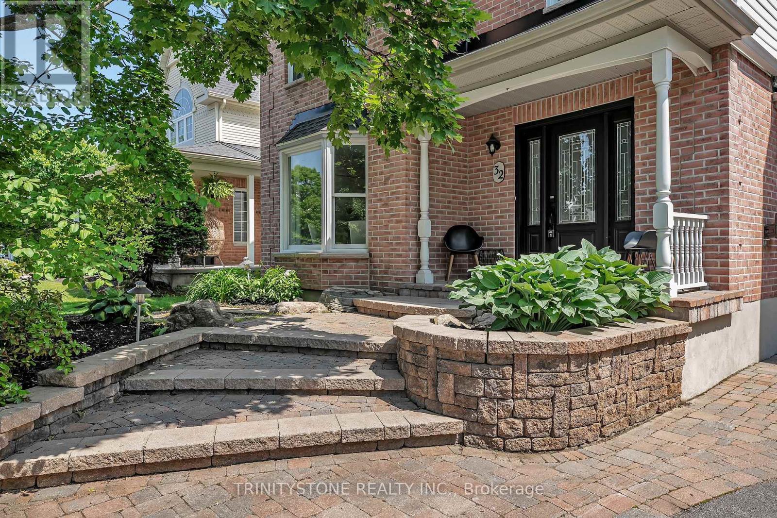 Property at 32 KYLE AVENUE image 3