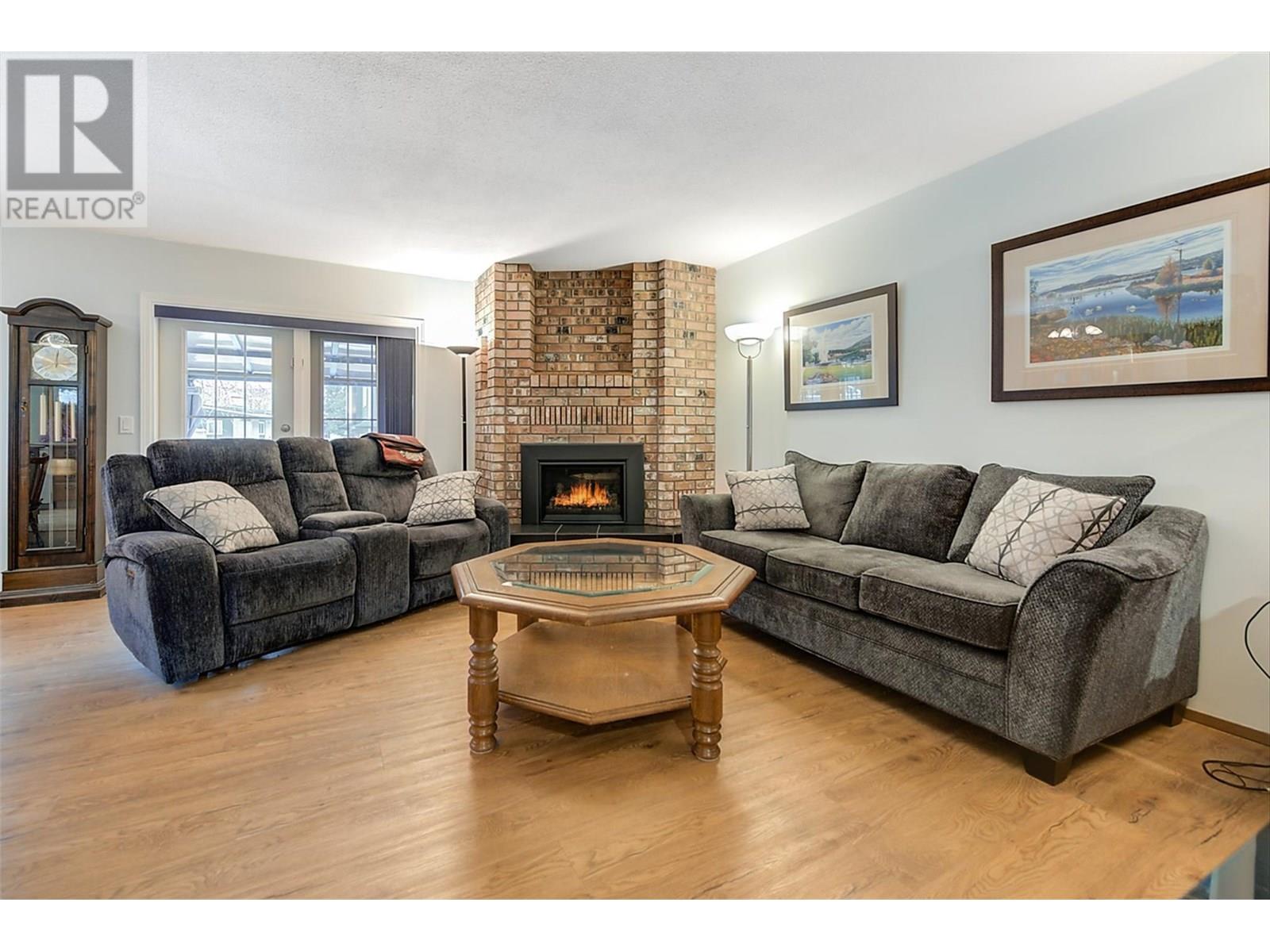 Property at 1370 Springfield Road image 4