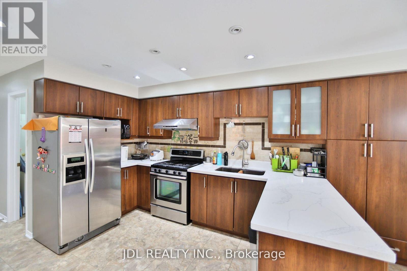 17 Kruger Road, Markham, Ontario  L3S 3X1 - Photo 10 - N12226445