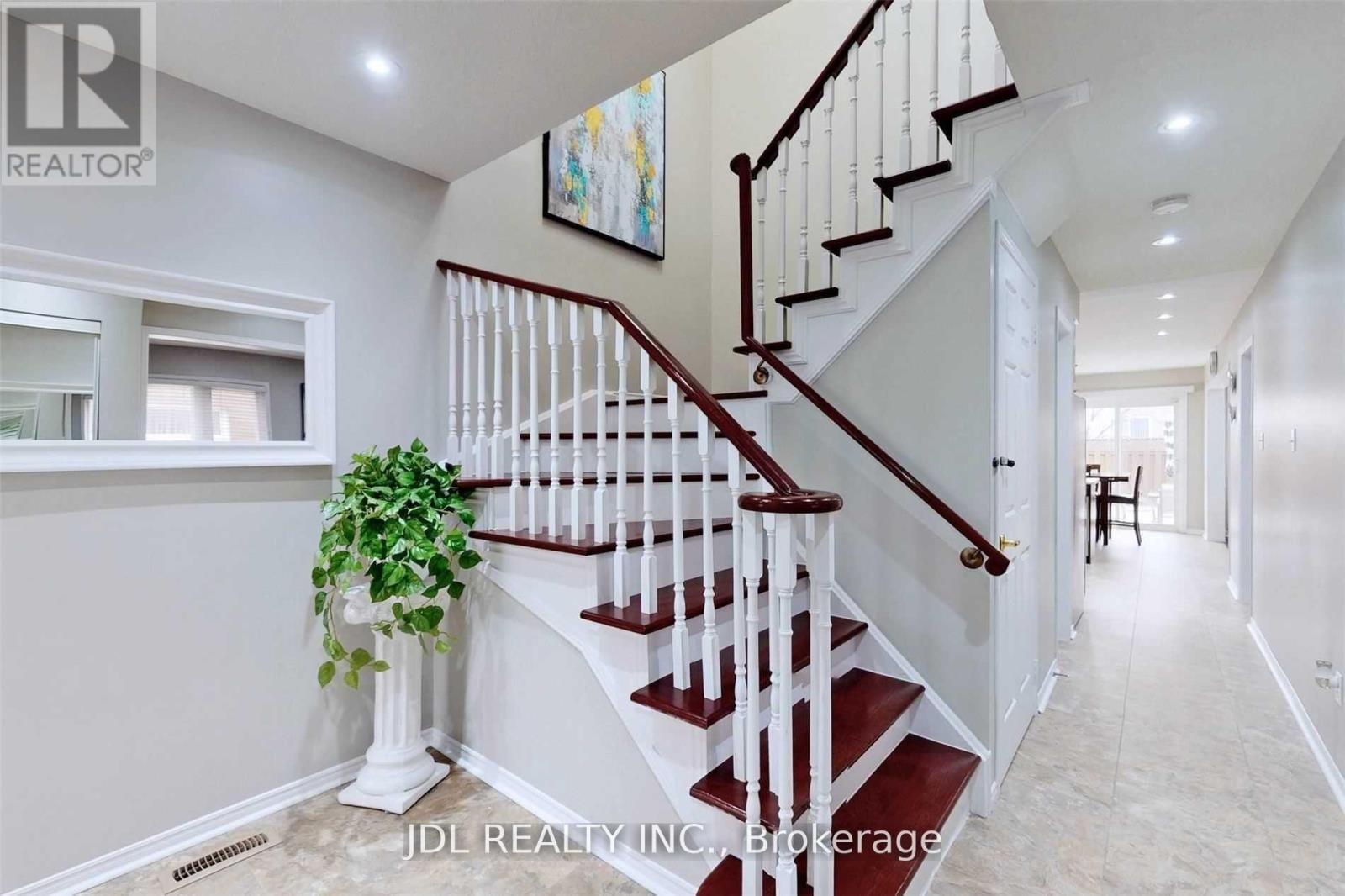 17 Kruger Road, Markham, Ontario  L3S 3X1 - Photo 6 - N12226445
