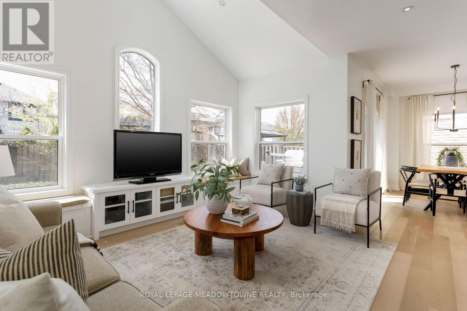 Property at 1083 EASTERBROOK CRESCENT image 5