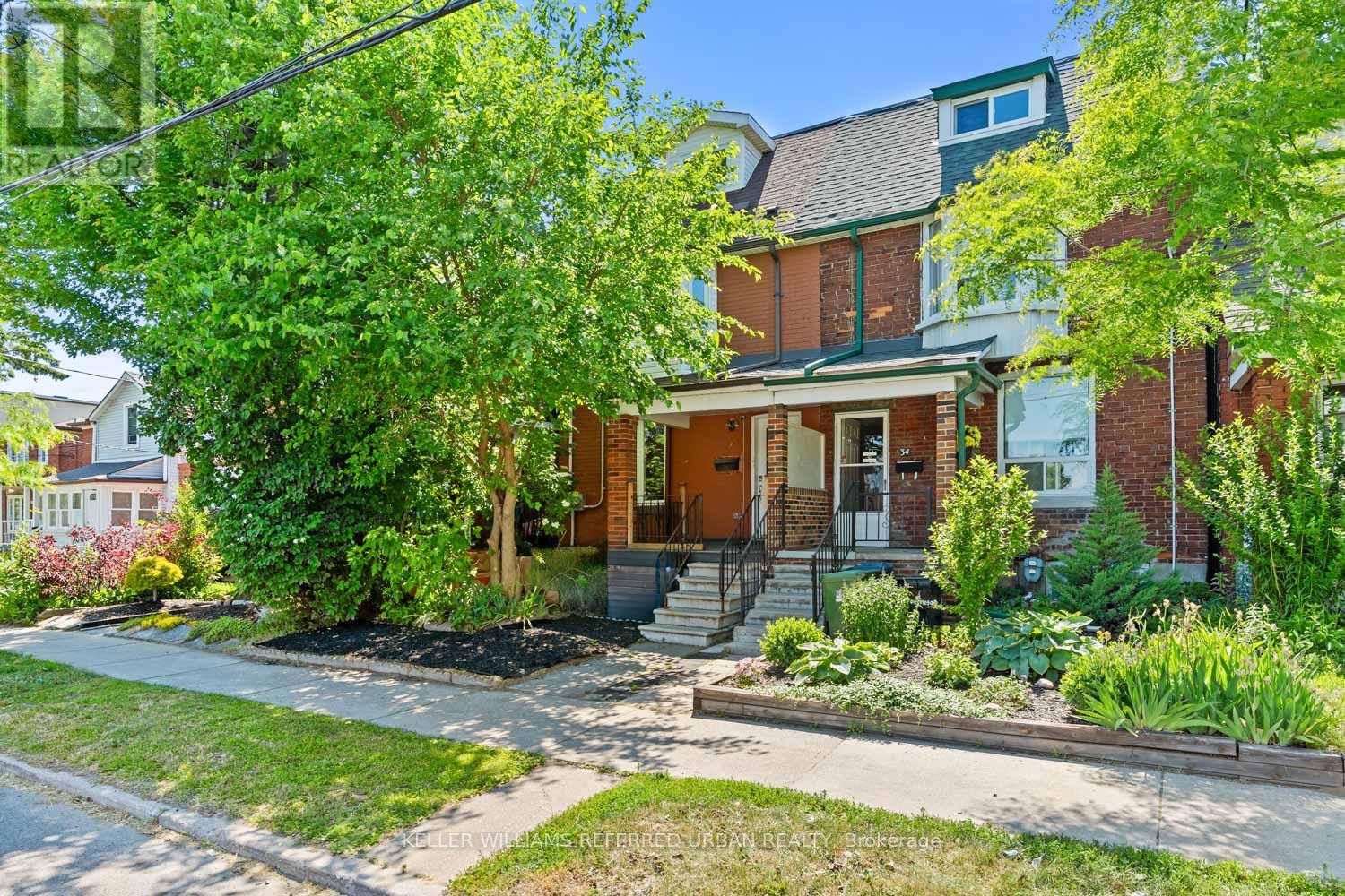 Property at 32 CASTLETON AVENUE image 1