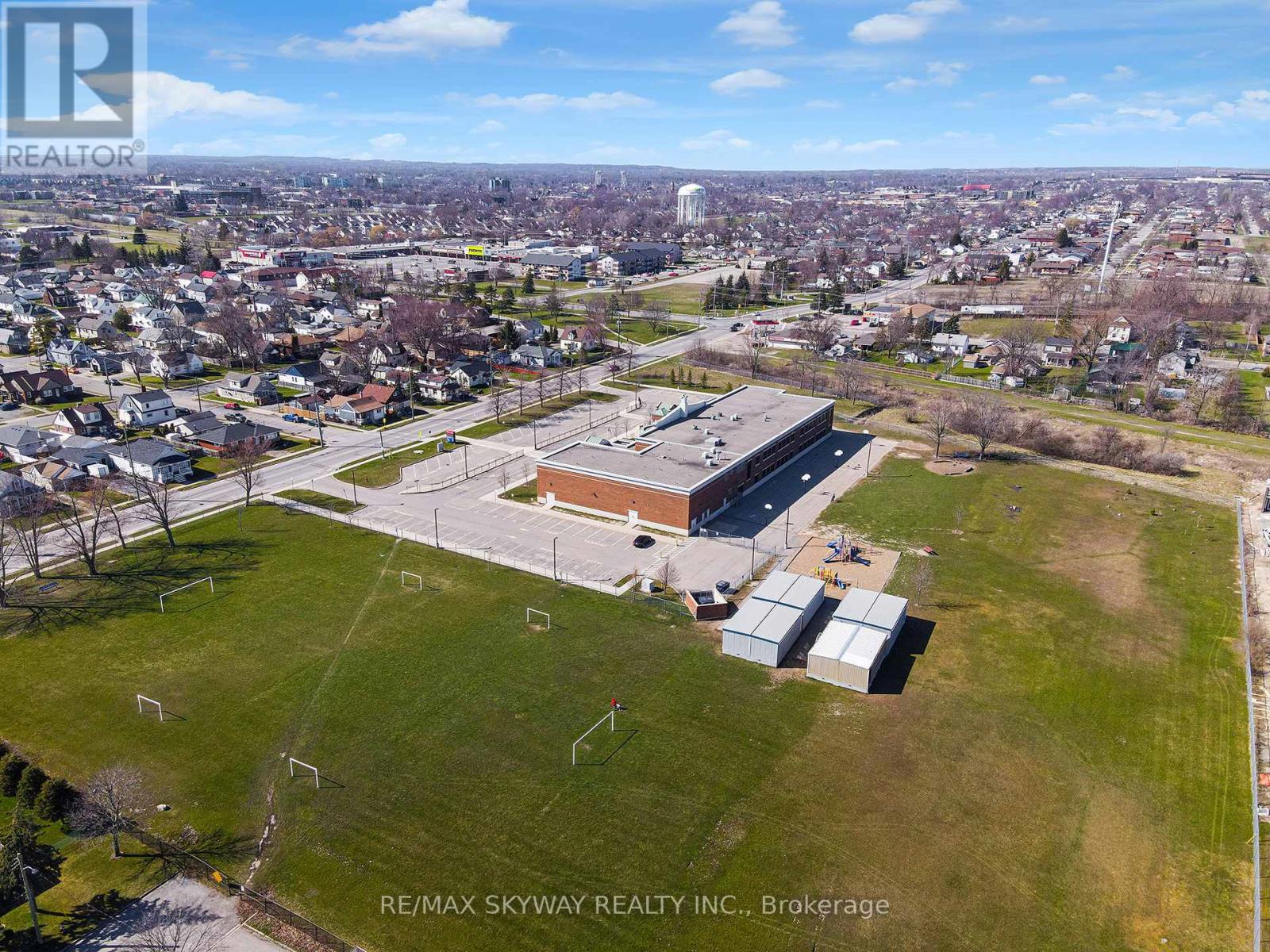 162 Louise Street, Welland (Lincoln/crowland), Ontario  L3B 5H2 - Photo 17 - X12226443