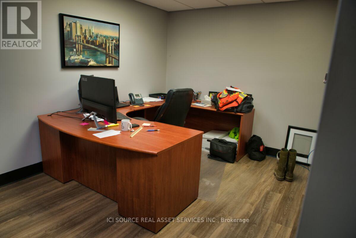 1501 Seymour Street, North Bay, Ontario  P1A 0C5 - Photo 3 - X12226446