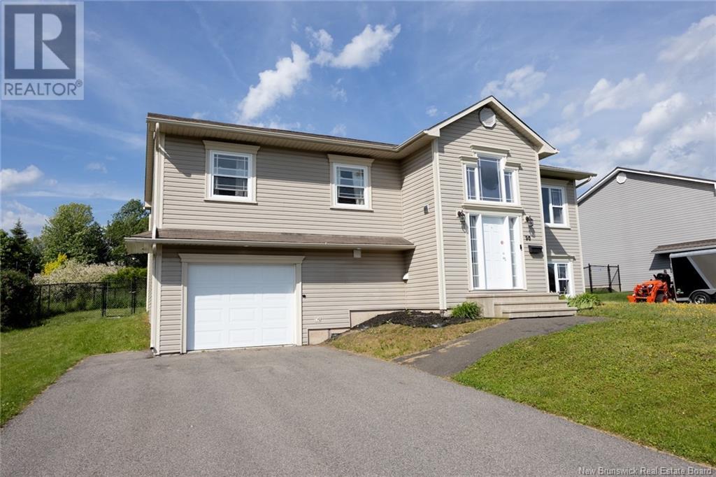 Property at 90 Watling Crescent image 2