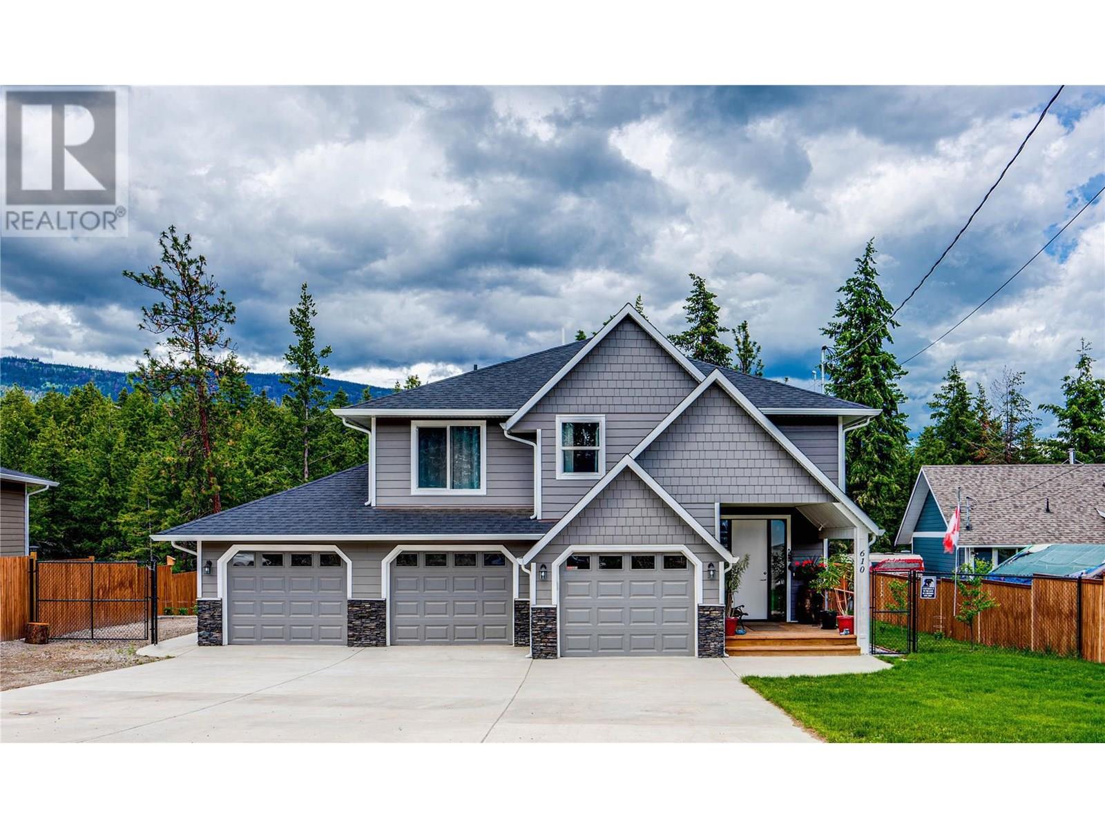 610 Muir Road, Kelowna, British Columbia
