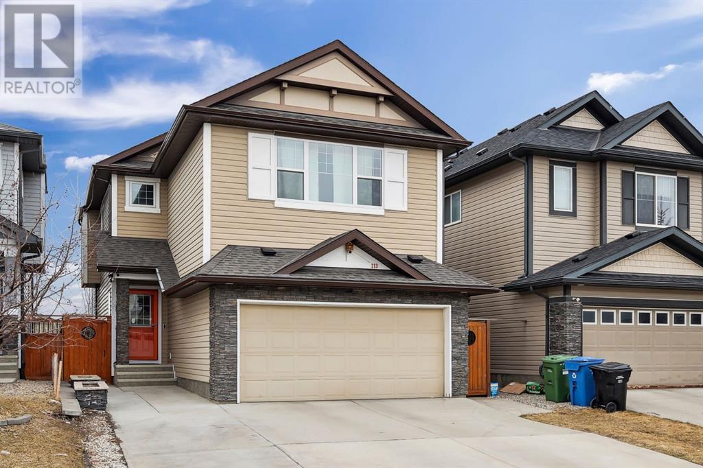 Property at 213 Panton Way NW image 3