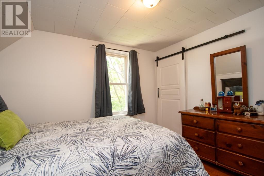 132 King Street, Kawartha Lakes, Ontario  K0M 2T0 - Photo 17 - X12226721