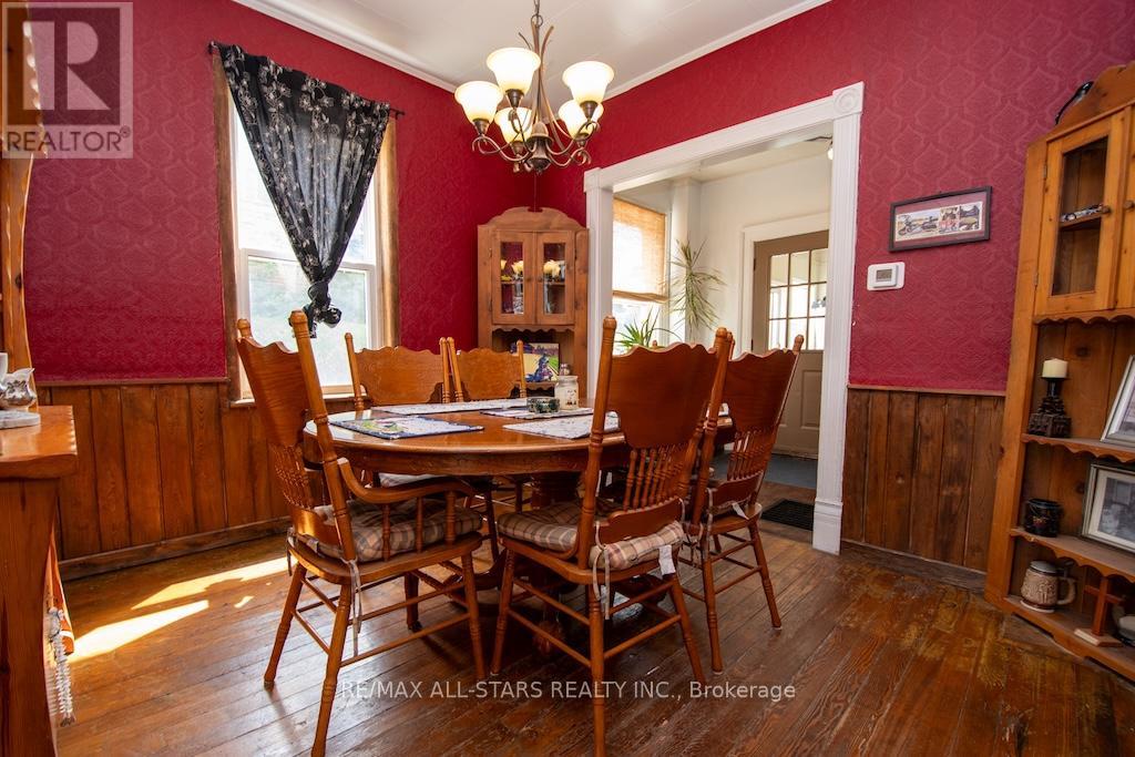 132 King Street, Kawartha Lakes, Ontario  K0M 2T0 - Photo 7 - X12226721
