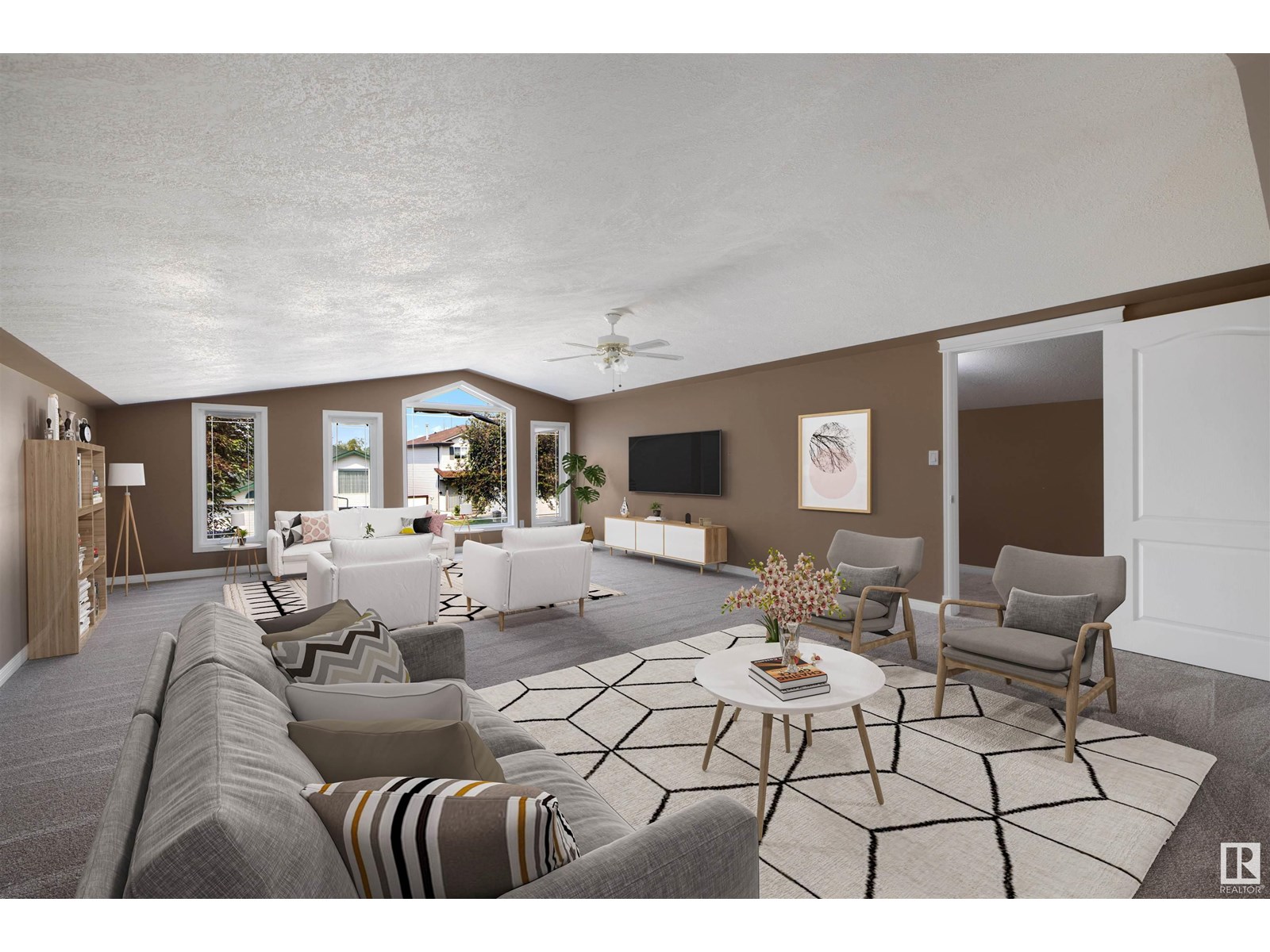 Property at 3811 130 AV NW image 4