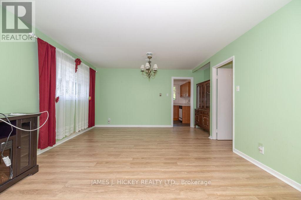 28 Lasalle Drive, Deep River, Ontario  K0J 1P0 - Photo 10 - X12226754