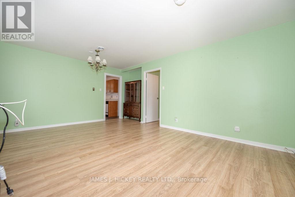 28 Lasalle Drive, Deep River, Ontario  K0J 1P0 - Photo 13 - X12226754
