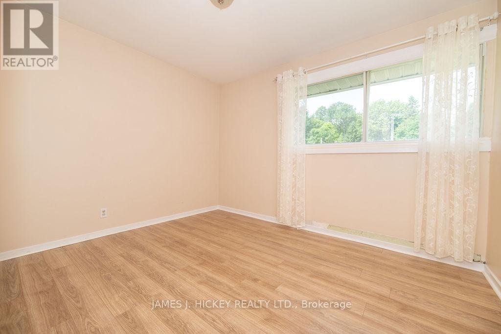28 Lasalle Drive, Deep River, Ontario  K0J 1P0 - Photo 17 - X12226754