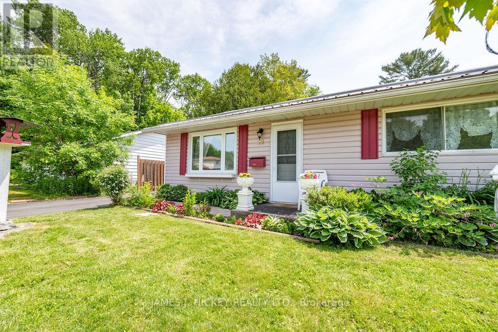 28 Lasalle Drive, Deep River, Ontario  K0J 1P0 - Photo 2 - X12226754