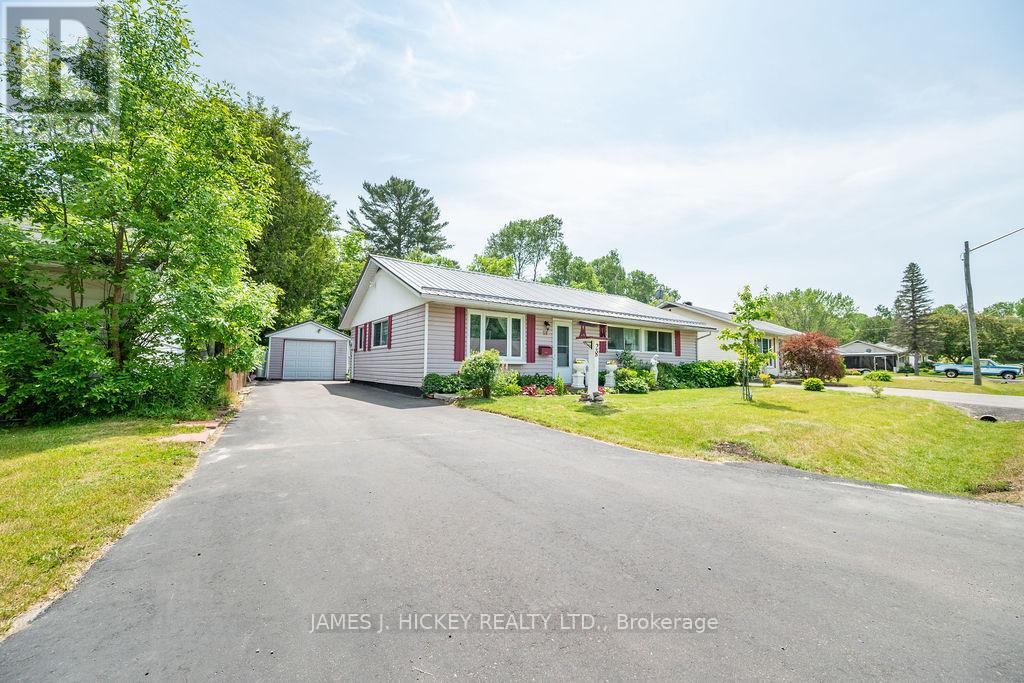 28 Lasalle Drive, Deep River, Ontario  K0J 1P0 - Photo 29 - X12226754