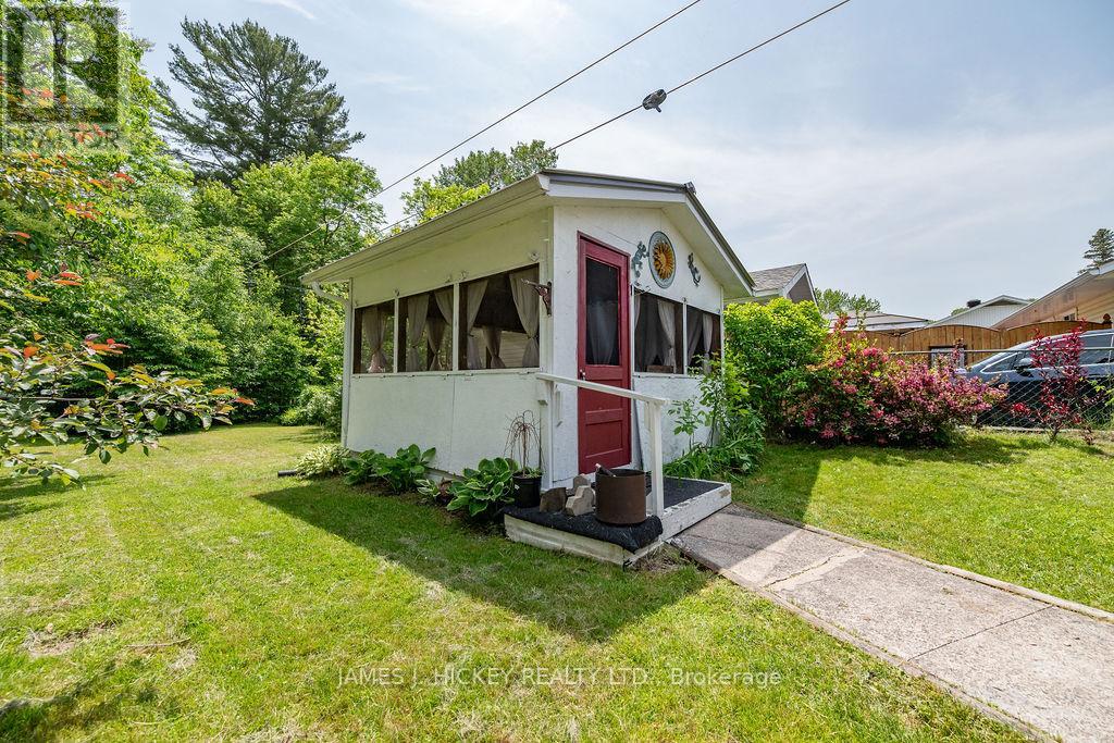 28 Lasalle Drive, Deep River, Ontario  K0J 1P0 - Photo 35 - X12226754
