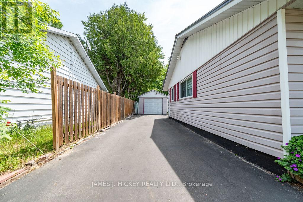 28 Lasalle Drive, Deep River, Ontario  K0J 1P0 - Photo 39 - X12226754
