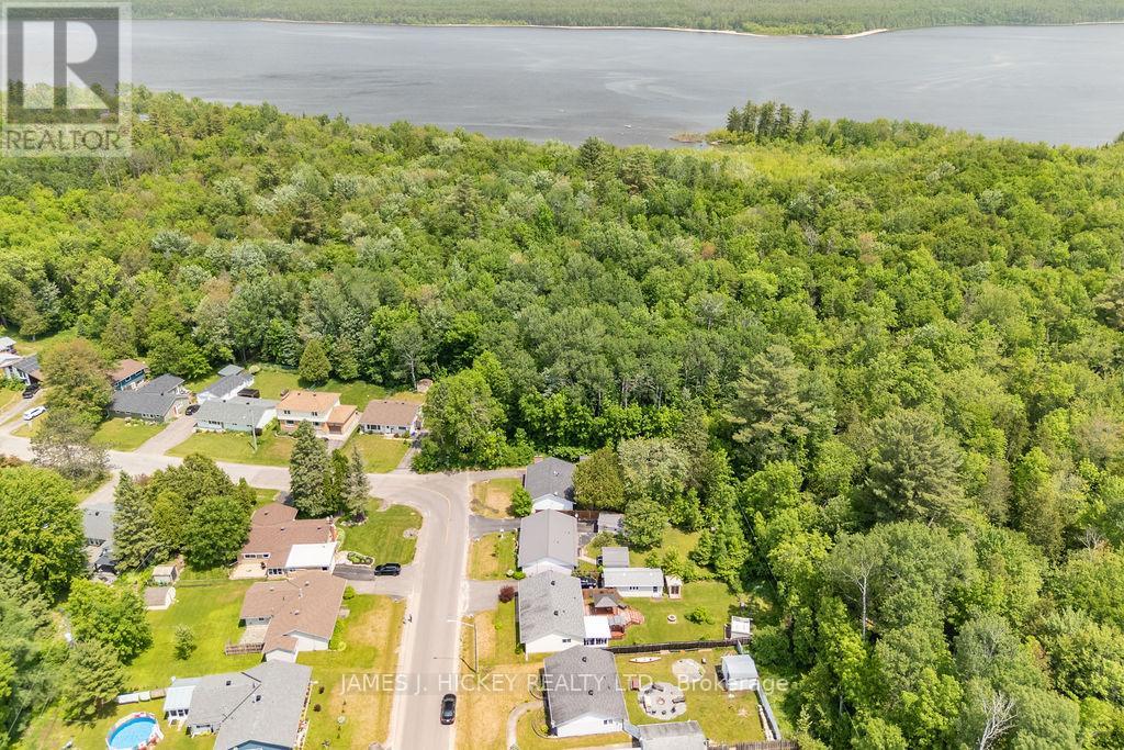 28 Lasalle Drive, Deep River, Ontario  K0J 1P0 - Photo 47 - X12226754