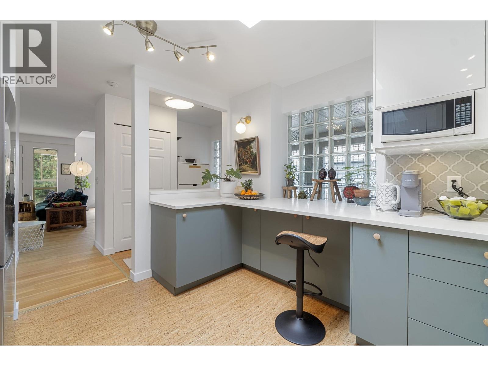 402 4688 W 10th Avenue, Vancouver, British Columbia  V6R 2J5 - Photo 9 - R3016545