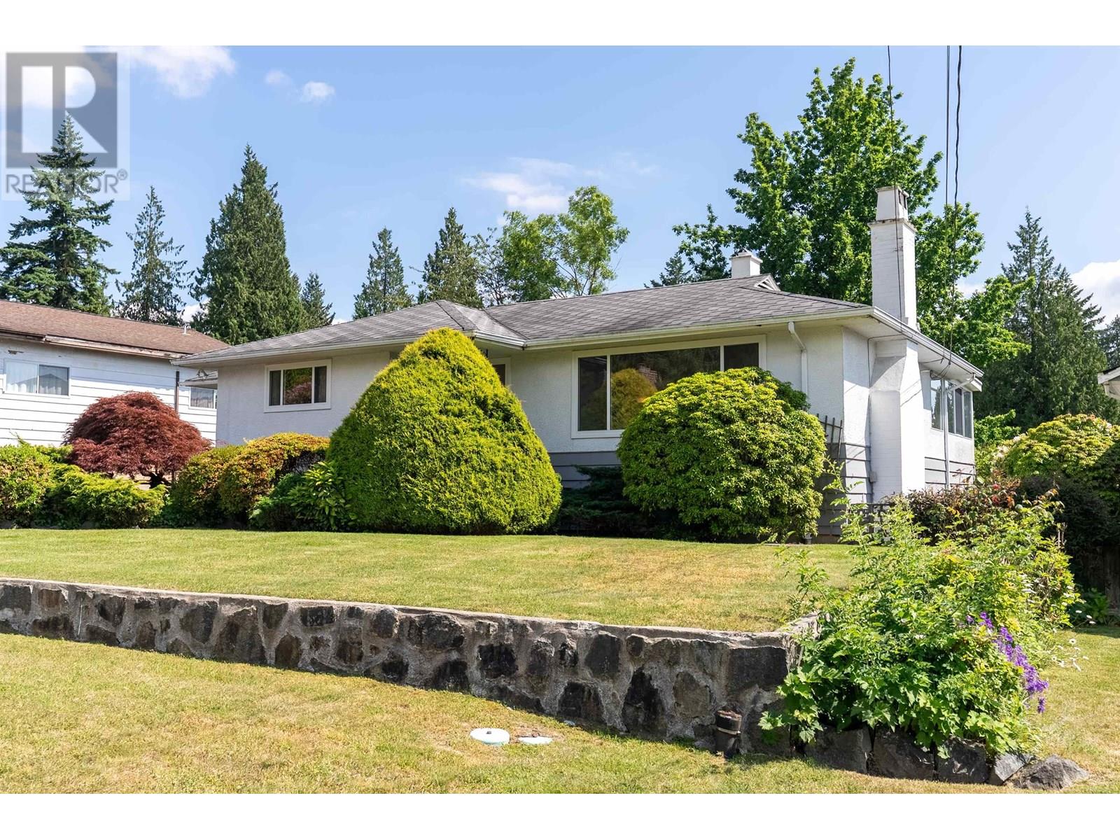 Property at 4097 SUNNYCREST DRIVE image 2