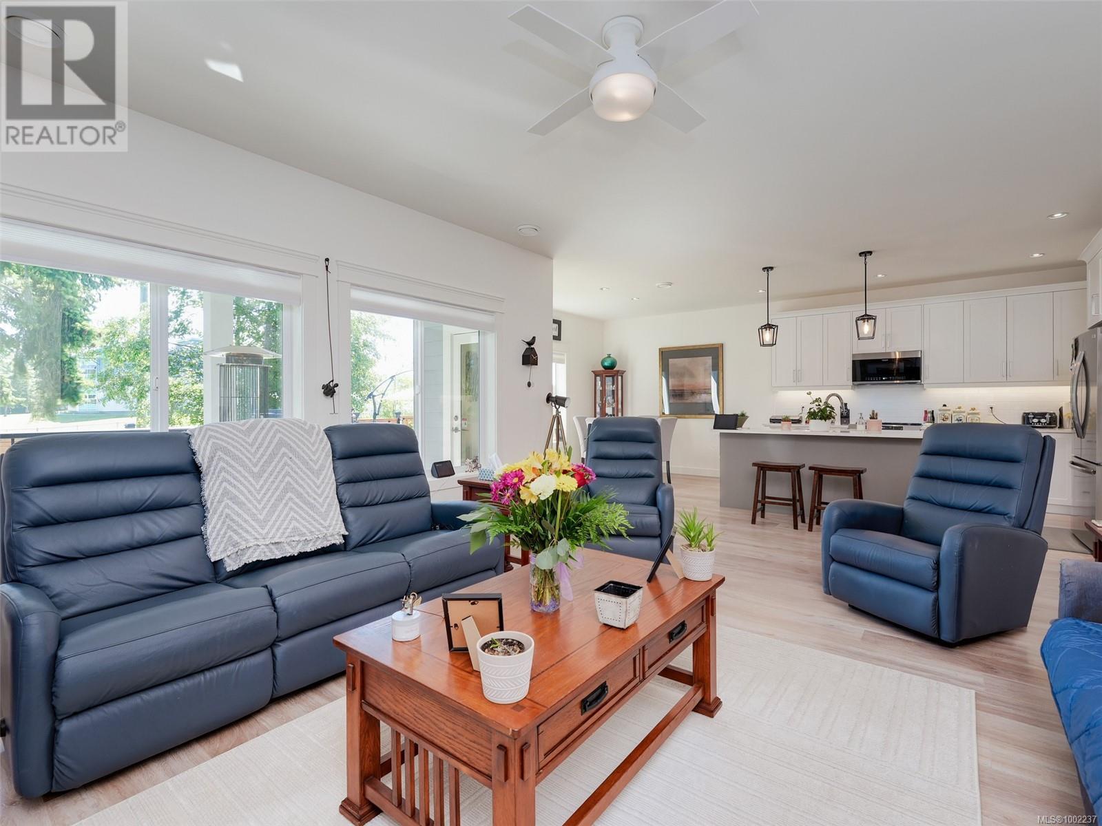 Property at 6512 Noblewood Pl image 3