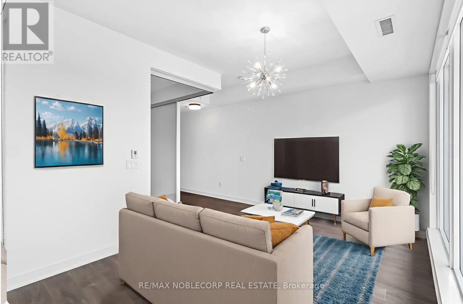 919 - 60 Tannery Road, Toronto (Waterfront Communities), Ontario  M5A 0S8 - Photo 2 - C12226690