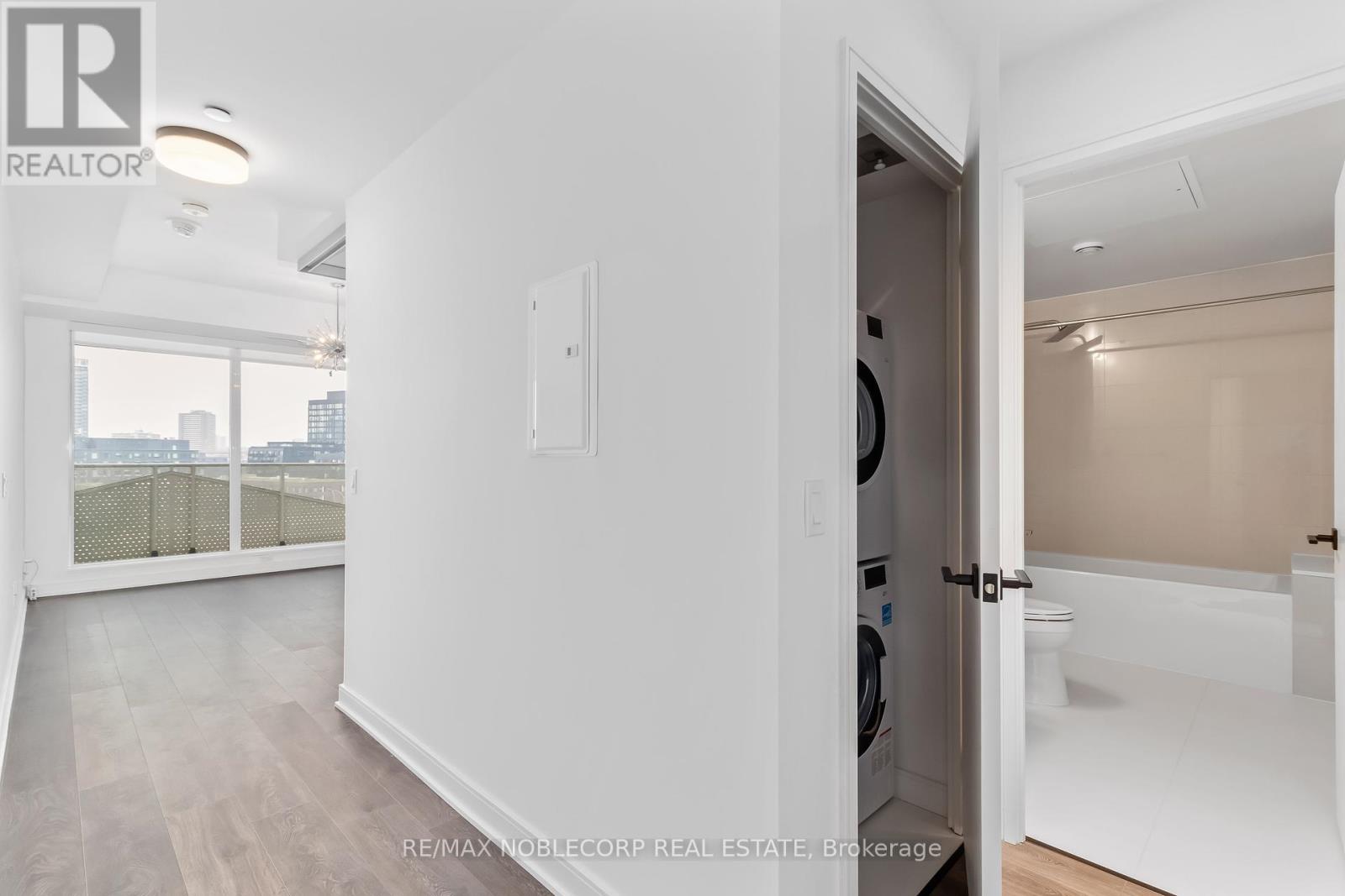 919 - 60 Tannery Road, Toronto (Waterfront Communities), Ontario  M5A 0S8 - Photo 8 - C12226690
