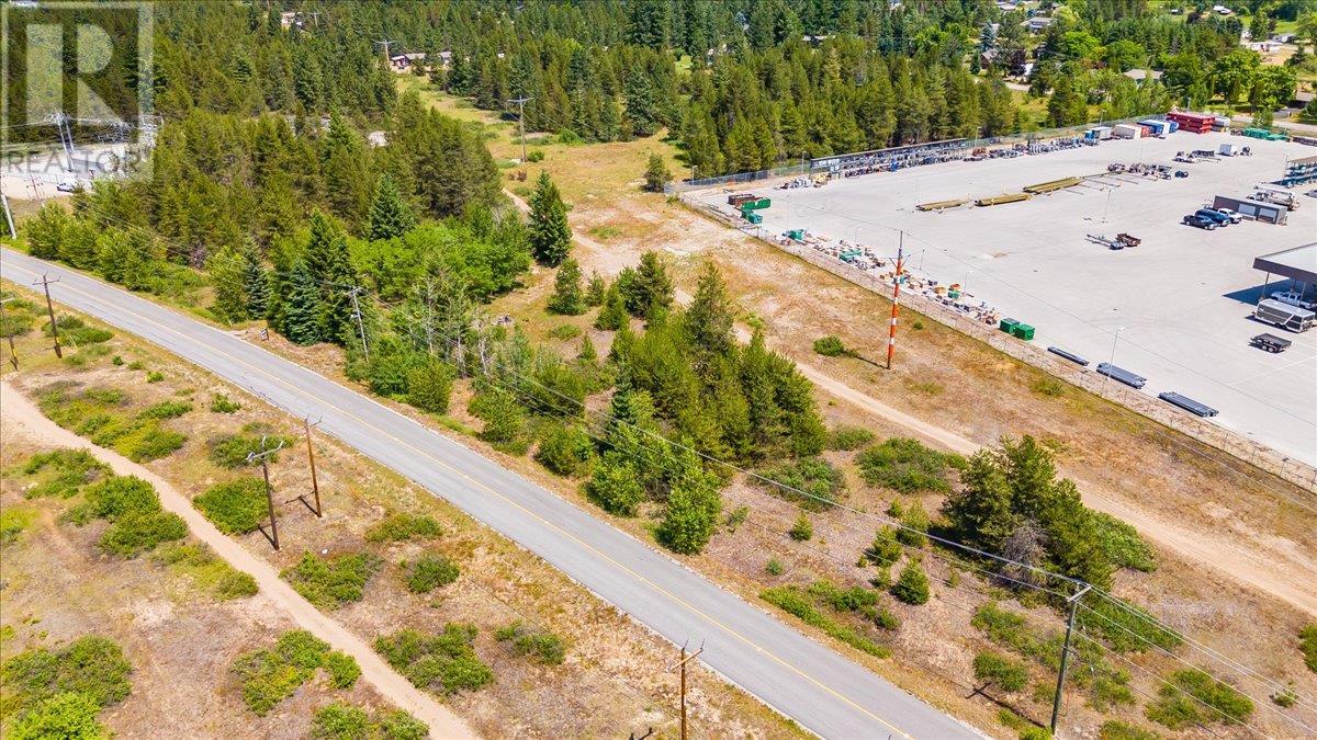 272 Ootischenia Road, Castlegar, British Columbia  V1N 4L7 - Photo 4 - 10350552