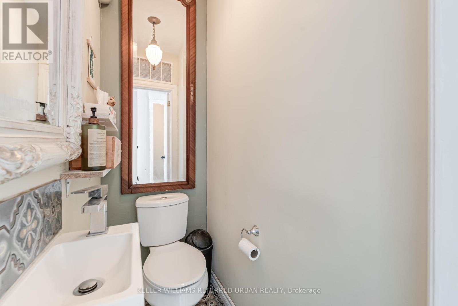 1118 Queen Street E, Toronto (South Riverdale), Ontario  M4M 1K8 - Photo 23 - E12226614