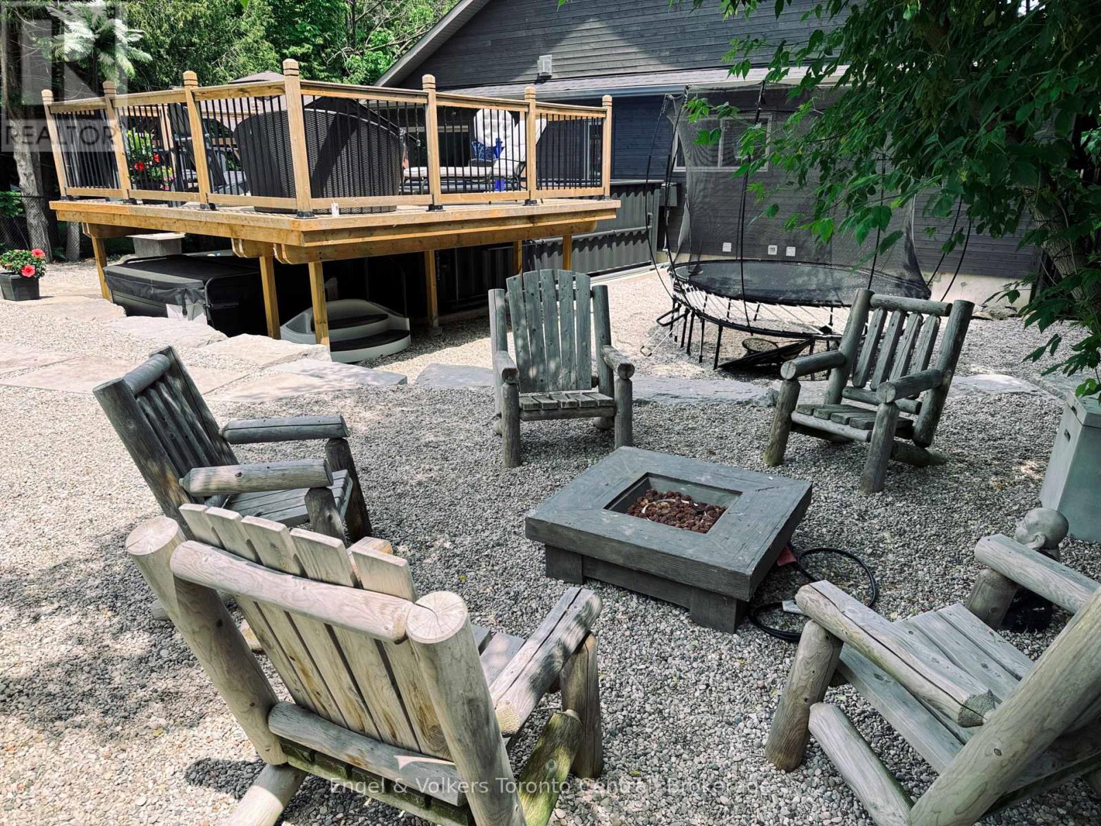 131 Arthur Street E, Blue Mountains, Ontario  N0H 2P0 - Photo 40 - X12084040