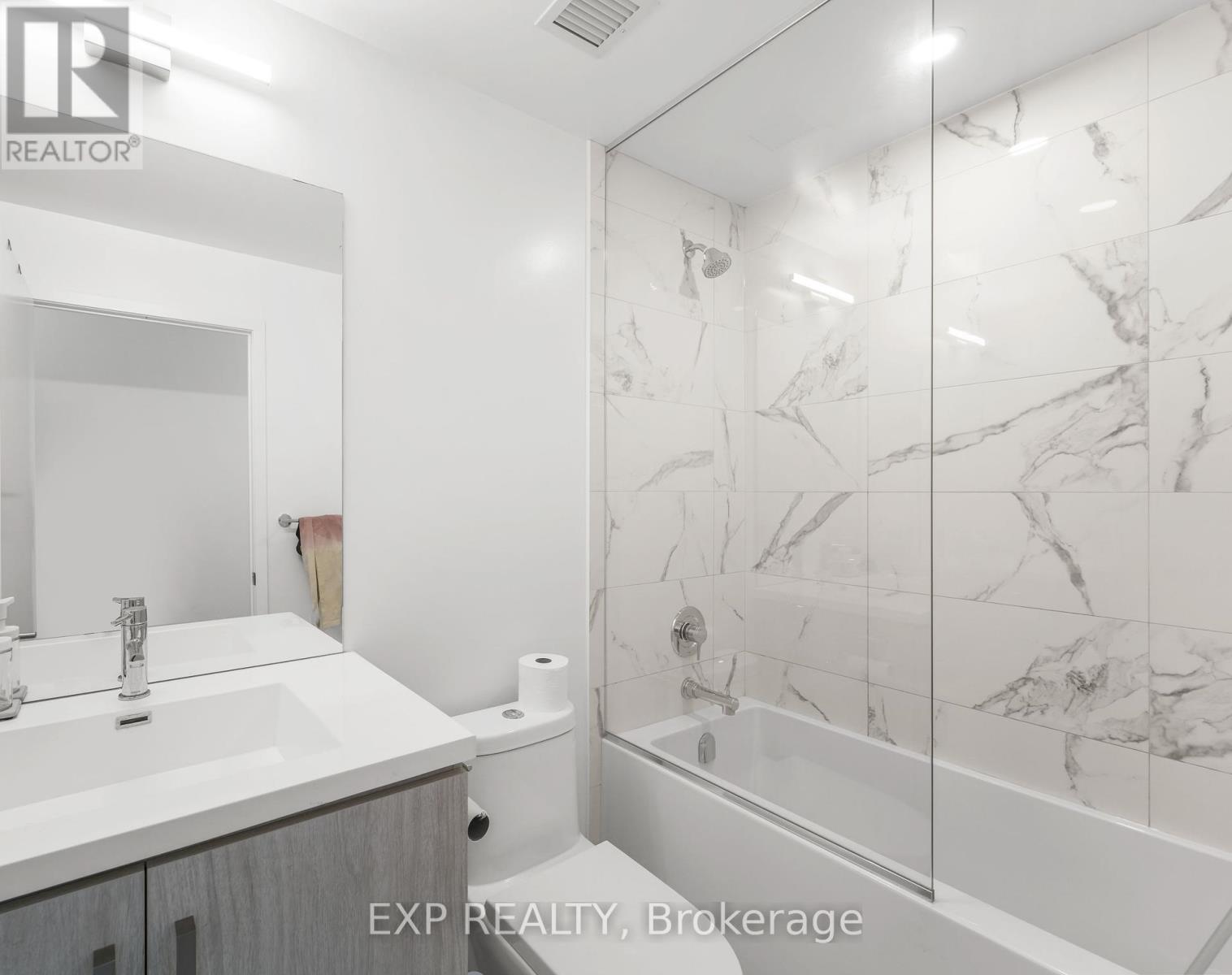 1120 - 10 Honeycrisp Crescent, Vaughan (Vaughan Corporate Centre), Ontario  L4K 0M4 - Photo 5 - N12226748