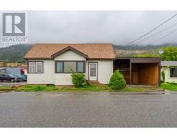 633 FRASERVIEW Street, lillooet, British Columbia
