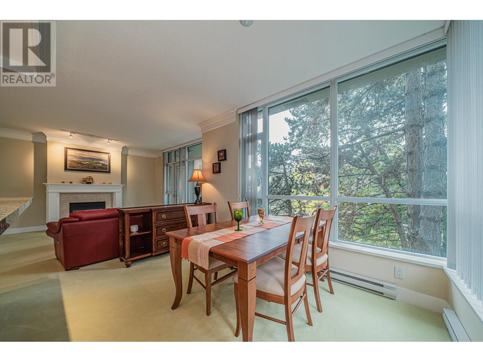 Listing Picture 4 of 18 : 305 4759 VALLEY DRIVE, Vancouver / 溫哥華 - 魯藝地產 Yvonne Lu Group - MLS Medallion Club Member